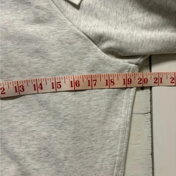 Athleta Triumph Long Hoodie Size XS Sweater Jacket Athleisure Outdoors Comfy - Picture 2 of 8